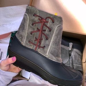Sperry Duck Boots!  Saltwater Wedge Spray Gray